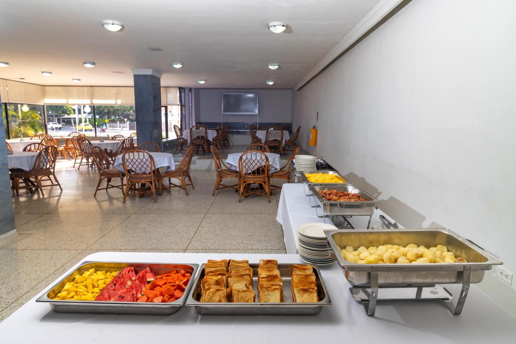 Hotel Axis Inn By Geh Suites سانتا مارتا المظهر الخارجي الصورة