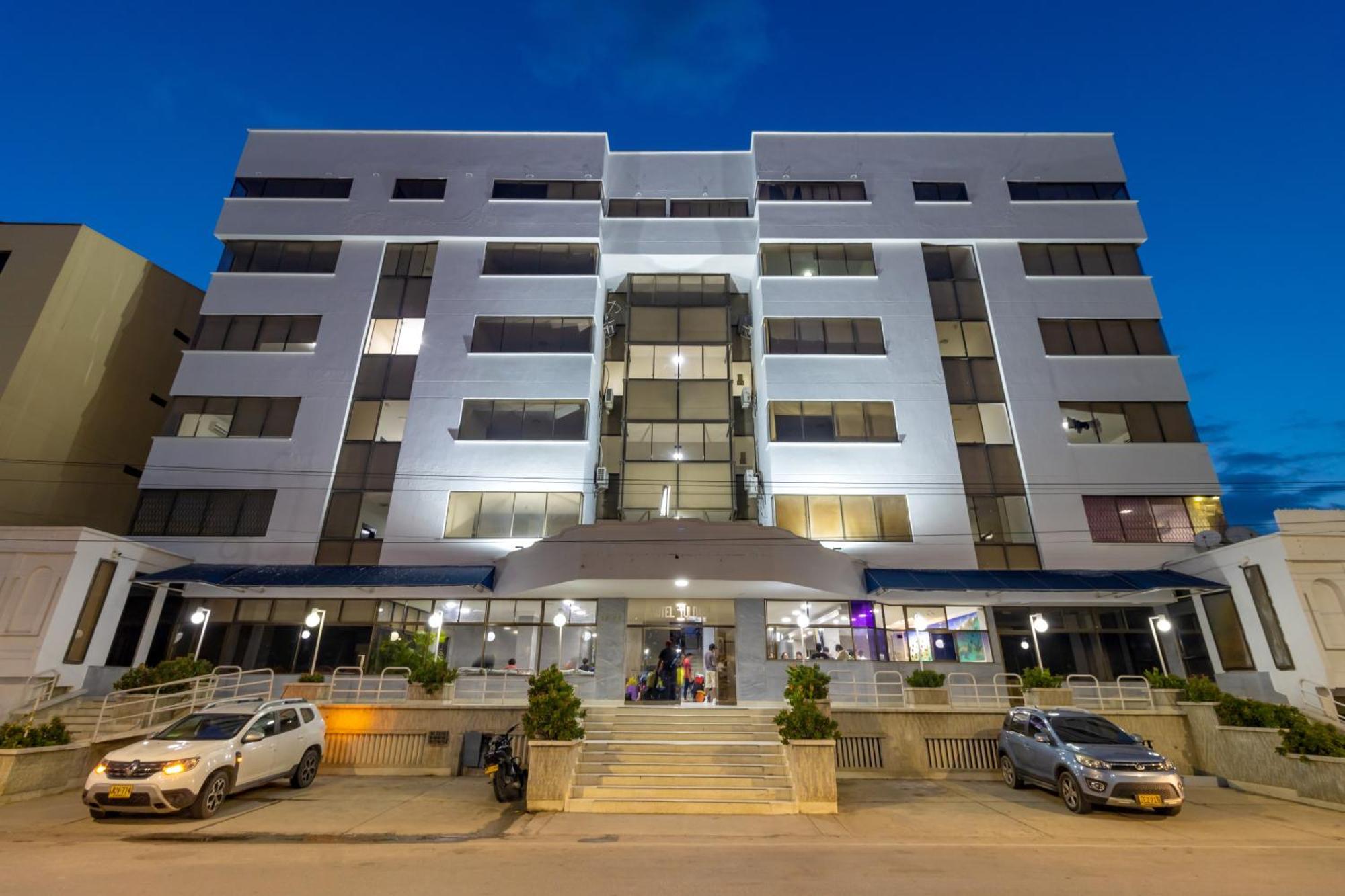 Hotel Axis Inn By Geh Suites سانتا مارتا المظهر الخارجي الصورة